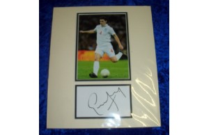 Gareth Barry Signature With England Photo!